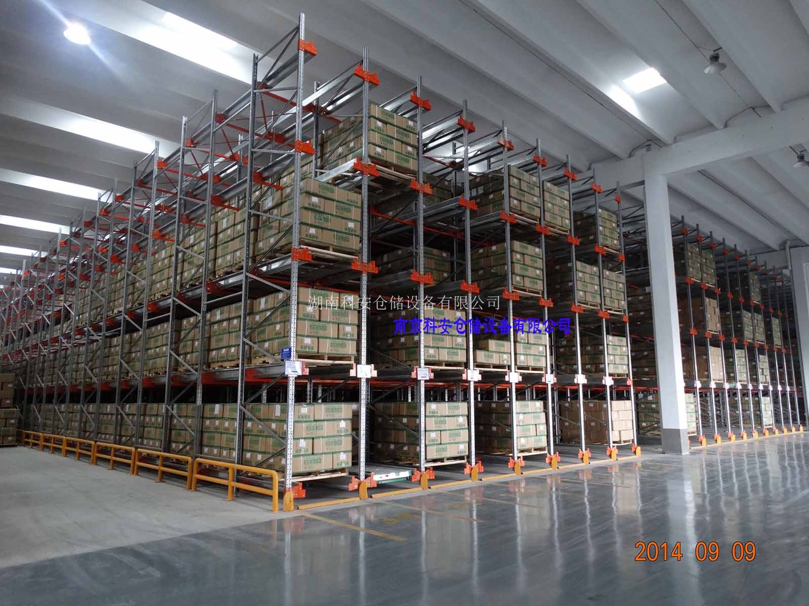 上海某灯具公司半自动化高密存储仓库